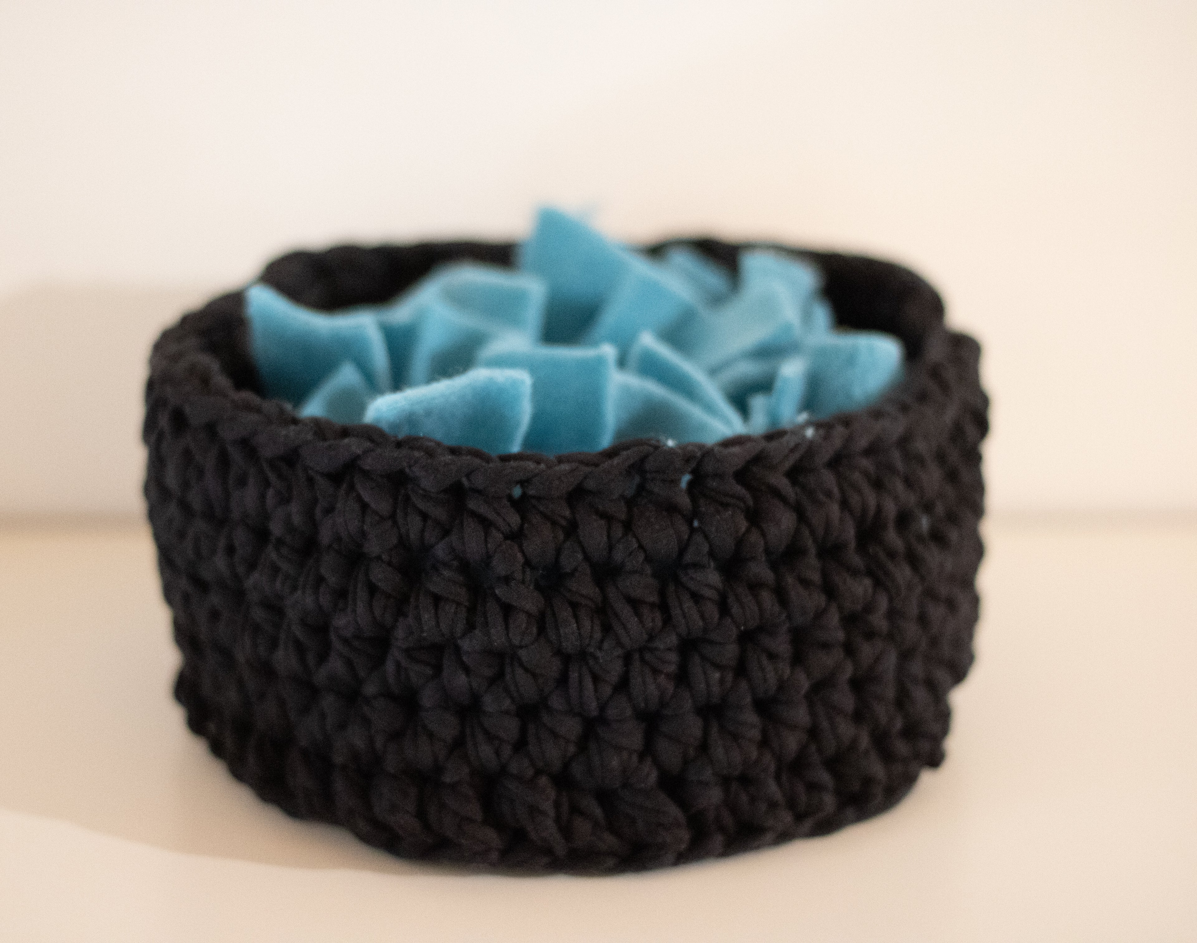 NUUHKUTIN fleecehapsuilla